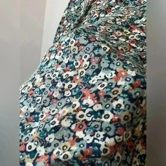 Womens Floral  Pattern Blue Pink Long Sleeve Button Down Grandmacore Shirt Small - Picture 5 of 8